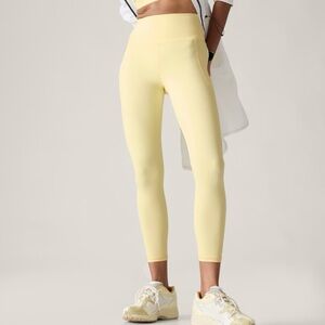 Athleta Salutation Stash 7/8 Tight